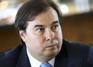 #TchauMaia: Internet se une contra presidente da Câmara