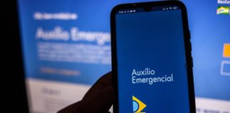 Receber auxílio emergencial tendo renda fixa é crime de estelionato contra a administração pública