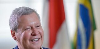 Com sistema de saúde exaurido, prefeito de Manaus pedirá ajuda internacional