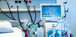 Justiça bloqueia bens de empresa que deixou de entregar respiradores comprados por R$ 48 milhões pelo Consórcio Nordeste