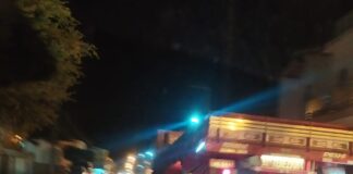 PM prende condutor de caminhão, sem habilitação e em direção perigosa pelas ruas de Tobias Barreto.