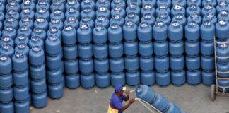 Petrobras reajusta em 5% preço do gás de cozinha