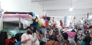 Loja de tecidos do Centro de Aracaju tenta esconder clientes aglomerados em depósito e é autuada pelo Procon