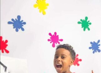 Menino de 7 anos morre após ser baleado na porta de casa na Baixada Fluminense