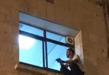 Filho escala parede do hospital e se despede da mãe internada por coronavírus