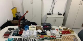 Polícia Civil prende homem em flagrante que mantinha um comércio ilegal de munições no centro de Aracaju