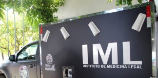 Corpo é encontrado dentro de carro em frente a unidade de saúde de Aracaju