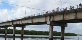 ATUALIZADA: Bombeiros buscam por adolescente que desapareceu nas proximidades do Rio do Sal, em Nossa Senhora do Socorro