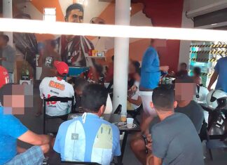 Bar lotado é fechado pela Polícia Militar em Lagarto