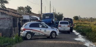 Polícia prende suspeitos de matar homem e esconder corpo nos fundos do presídio do município de Nossa Senhora da Glória