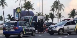 Homem é esfaqueado na Orla da Atalaia em Aracaju