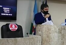 Vereador acusa colega parlamentar de furto de celular e de ‘ter pacto com satanás’: Veja o Vídeo