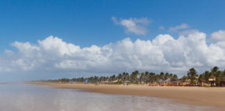 Homem morre afogado na Praia de Aruana em Aracaju