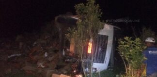 Caminhão emplacado em Boquim tomba em Minas Gerais e motorista morre prensado