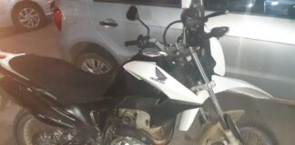 PM apreende moto sob suspeita de roubo em Tobias Barreto.