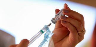 Aumenta no Rio número de mortes de idosos com duas doses de vacina