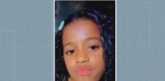 Criança morre imprensada por carro alegórico após desfile na Sapucaí