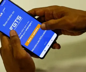 Demitido sem justa causa? Entenda a liberação do FGTS e as novas regras para o saque-aniversário